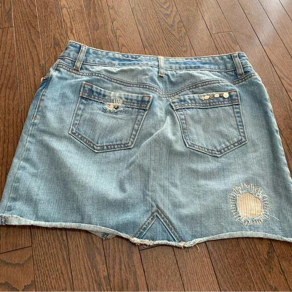 Handmade Handcrafted Repurposed Denim Embellished Y2k Skirt Size Unknown - Picture 8 of 12